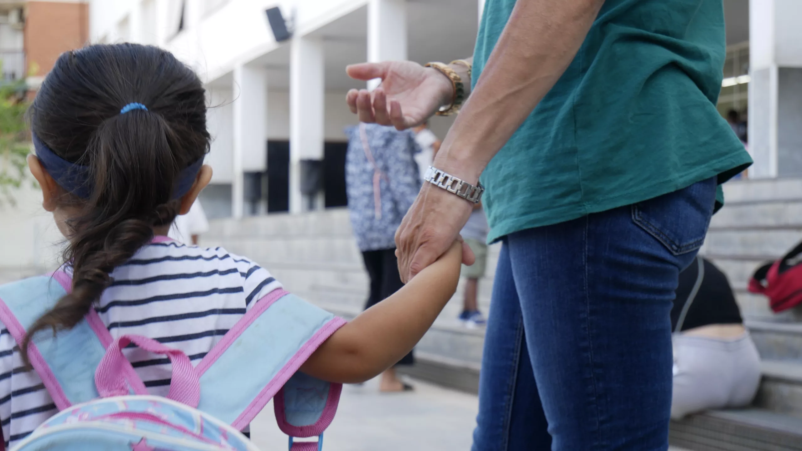 Foto portada Whanau. Servei comunitari d'empoderament social de famílies per prevenir i reveritr els processos d'institucionalització dels seus fills i filles